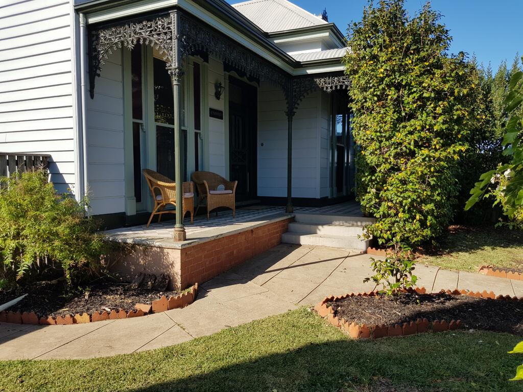  Accommodation NT