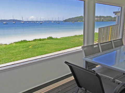 Casa Martins', 219 Foreshore Drive - Absolute Waterfront House - NT Tourism 0