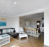 Casa Sorella - beachfront family home - NT Tourism