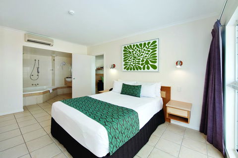 Castaways Resort & Spa On Mission Beach - NT Tourism 2