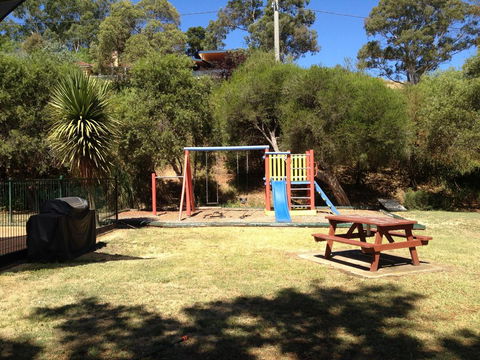 Castle Motel - Accommodation NT 1