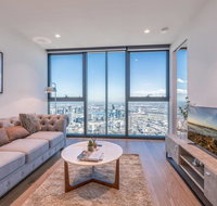 CBD Spectacular View 2 Bedroom Apt Victoria One - Accommodation NT