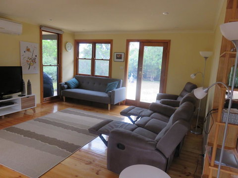 Cedar Cottage Nelson-2 Acre Retreat - Accommodation NT 3