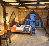 Cedar Park Rainforest Resort - NT Tourism