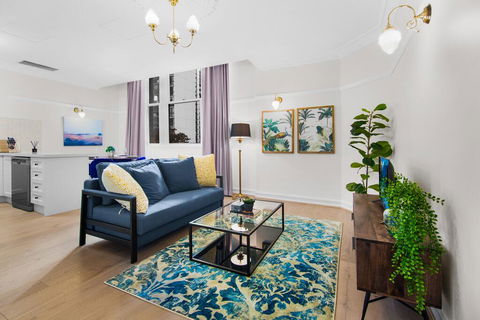 Central Apartment With Spacious Living And Dining - Accommodation NT 0