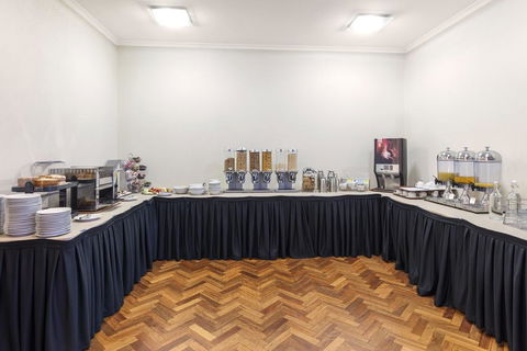 Central Motel & Apartments, Best Western Signature Collection - NT Tourism 3