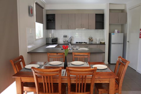 Central Shepparton Apartments - Accommodation NT 2