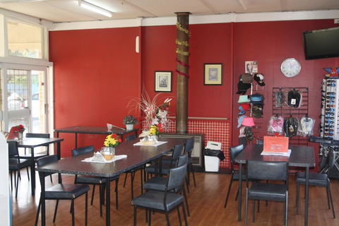 Century Motor Inn - NT Tourism 0