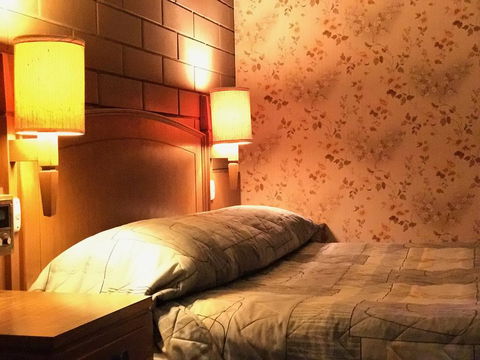 Century Motor Inn - NT Tourism 3