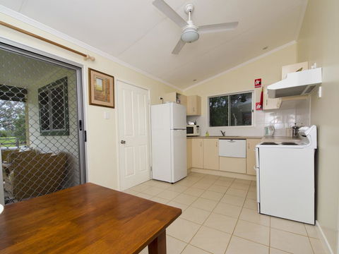 Charleville Bush Cottage - Accommodation NT 3