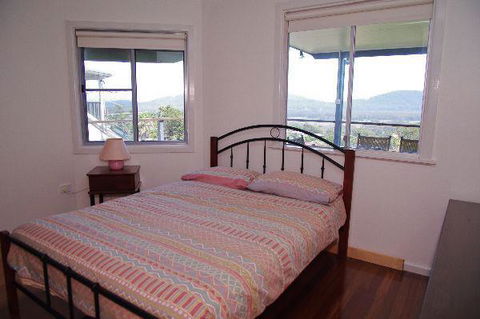 Charm Cottage, 58 Skyline Crescent - Accommodation NT 1