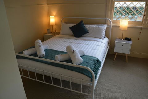 Charming Miners Cottage In The Hip City Of Geelong - Accommodation NT 0