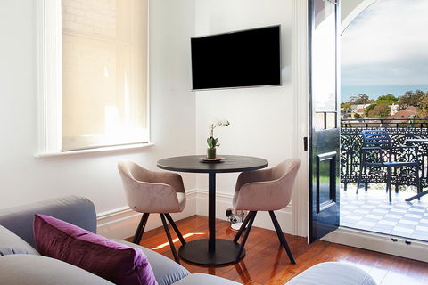 Charming Studio With Balcony In Inner-City Glebe - NT Tourism 0