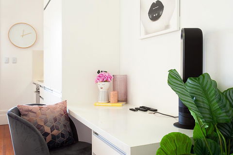 Charming Studio With Balcony In Inner-City Glebe - NT Tourism 2