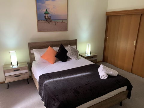 Chateau N'Ville - Accommodation NT 1