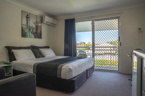 Chermside Court Motel - NT Tourism 0