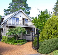 Cherry Cottage - Leura - NT Tourism