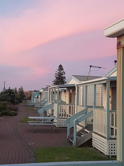 Christies Beach Tourist Park - Accommodation NT 3