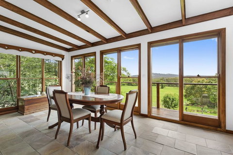 CHRISTOPHERS COTTAGE - Accommodation NT 2