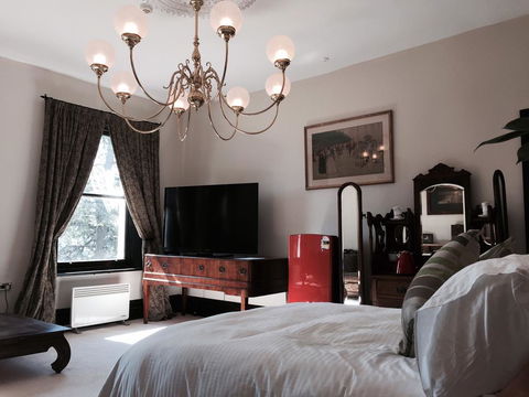 Claremont House - Accommodation NT 2