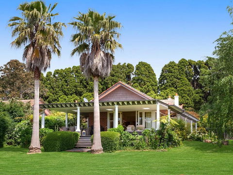 Cloudland - Unique Experience, Whimsical And Wonderful! - Accommodation NT 1