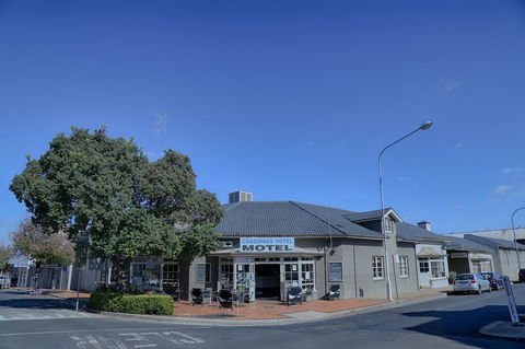 Coachman Hotel Motel - NT Tourism 1