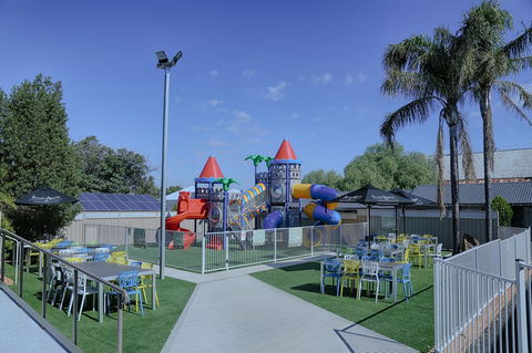 Coachman Hotel Motel - NT Tourism 3