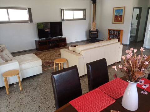 Coast & Country - Accommodation NT 2