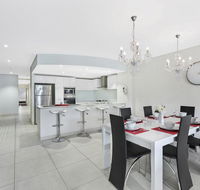 Coast Luxury Apartment 21 - NT Tourism