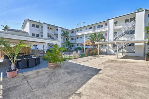 Cocos Holiday Apartments - NT Tourism 3
