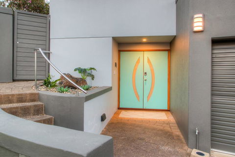 Coffs Jetty Beach House - NT Tourism 3