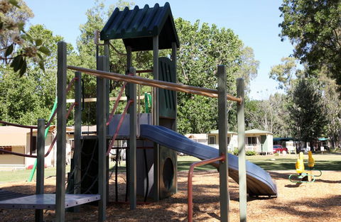 Cohuna Waterfront Holiday Park - Accommodation NT 1