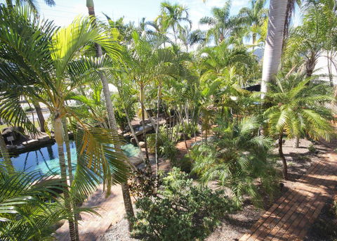 Colonial Palms Motor Inn - NT Tourism 1