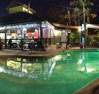 Colonial Village Cabins Camping  Tours - Hervey Bay YHA - NT Tourism