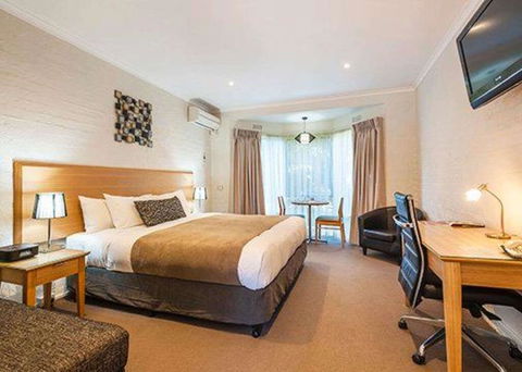 Comfort Inn Coach & Bushmans - Accommodation NT 0