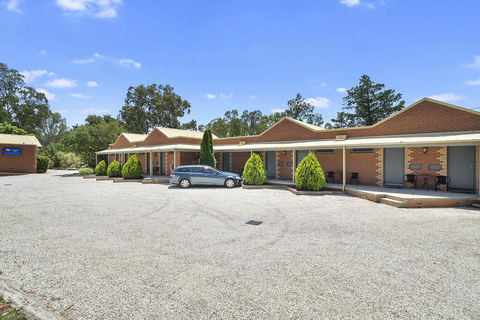 Comfort Inn Coach & Bushmans - Accommodation NT 2