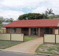 Comfortable lowset family home only minutes from the water Tarooki St Bellara - Accommodation NT
