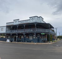 Commercial Hotel Curlewis - NT Tourism