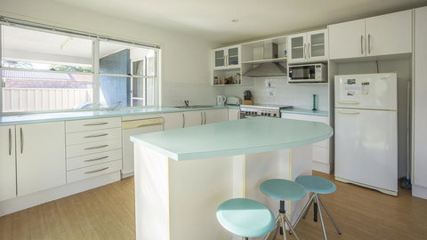 Conley Ave 8 Pet Friendly - OUTSIDE Only - Accommodation NT 2