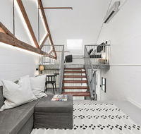 Converted Warehouse City Loft - Accommodation NT