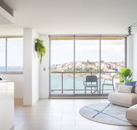 Coogee Beach Designer Penthouse with Parking - NT Tourism