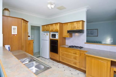 Cook St 4 - Salamander Bay - NT Tourism 3