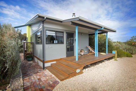 Coorong Cabins - NT Tourism 1