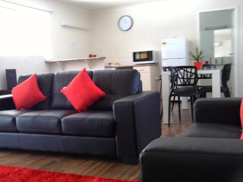 Coral Sands Motel - Accommodation NT 1