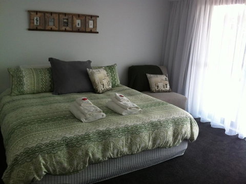 Corinella On The Esplanade Bed & Breakfast - NT Tourism 2