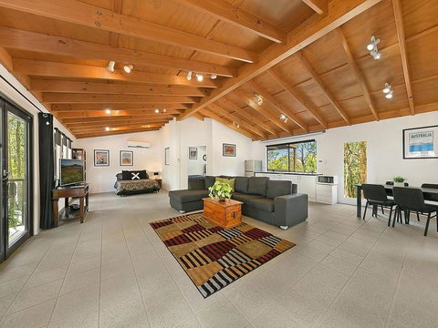 Corroboree Spa Cabin- Eaglereach - Accommodation NT 0