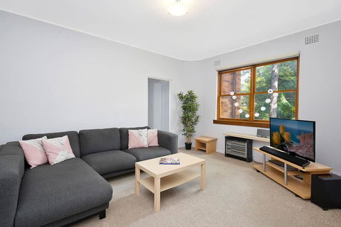 Cosy 2BR Plus Parking In Nth Sydney - Accommodation NT 0