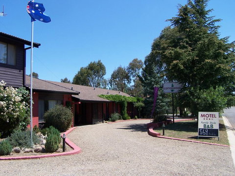 Cottonwood Lodge - Accommodation NT 1