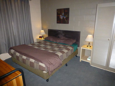 Cottonwood Lodge - Accommodation NT 3