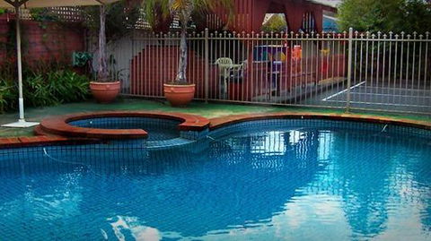 Courtyard Motor Inn - Accommodation NT 3